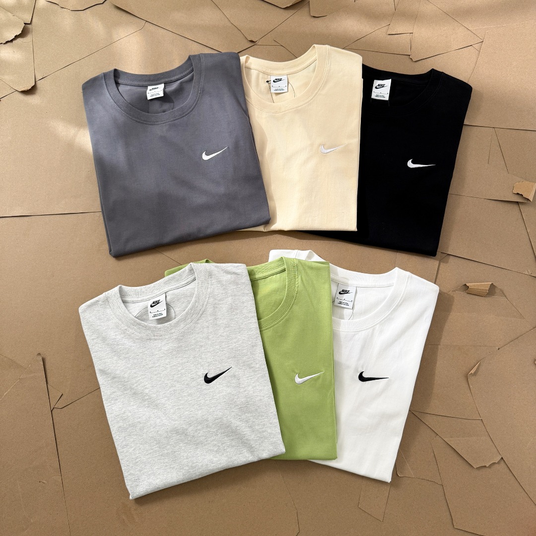 Nike Baisc Tee